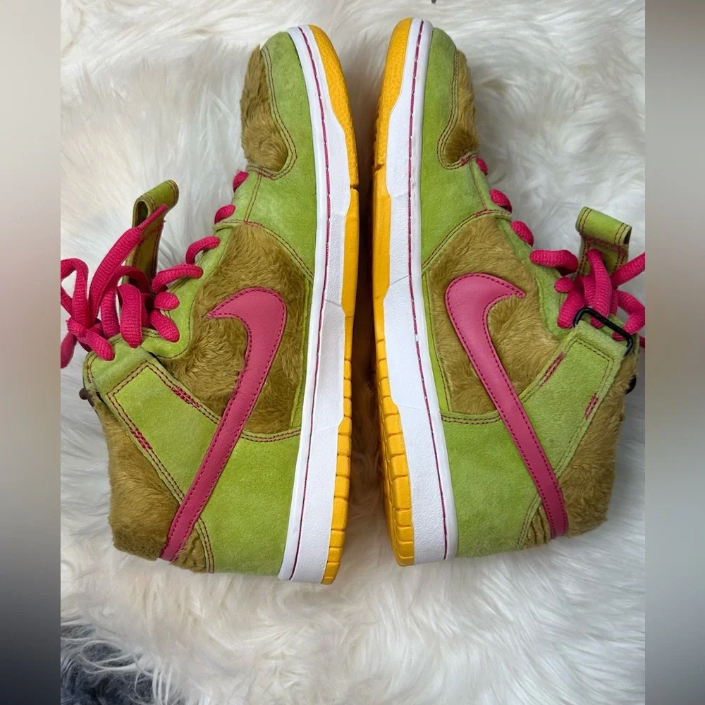 Nike Vibrant Green and Pink High-Tops - Picture 6 of 6